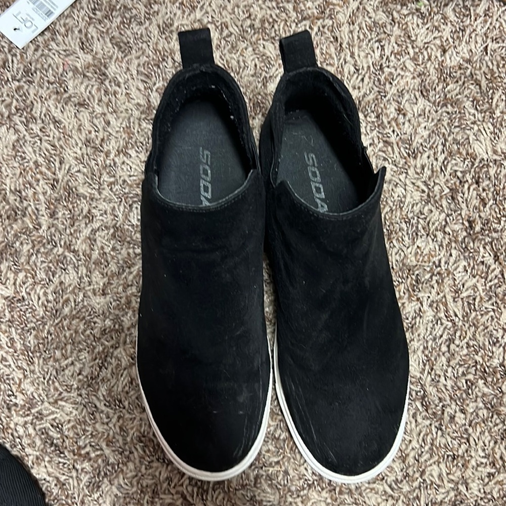 Women’ Wedge Sneakers